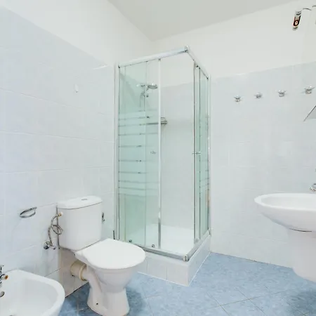 Elegant 3bds With Sauna Near The Dancing House And Riverside - Np براغ