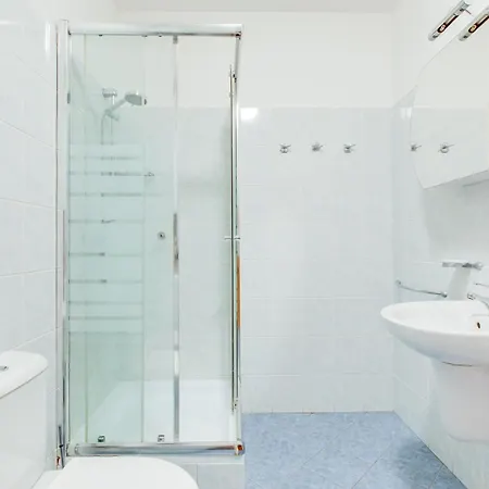 Elegant 3bds With Sauna Near The Dancing House And Riverside - Np شقة براغ