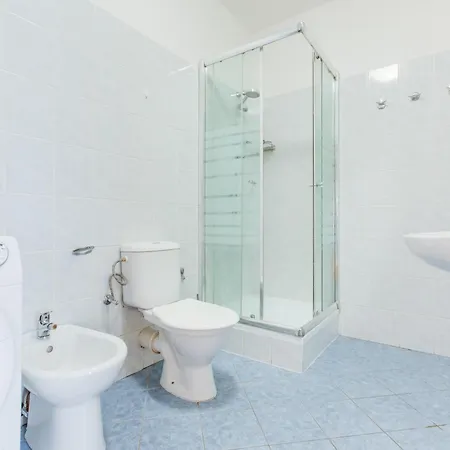 Elegant 3bds With Sauna Near The Dancing House And Riverside - Np شقة *