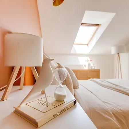 Elegant 3bds With Sauna Near The Dancing House And Riverside - Np شقة *