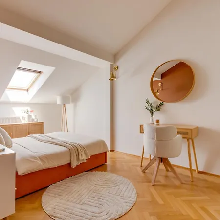 Elegant 3bds With Sauna Near The Dancing House And Riverside - Np براغ