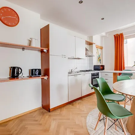 Elegant 3bds With Sauna Near The Dancing House And Riverside - Np